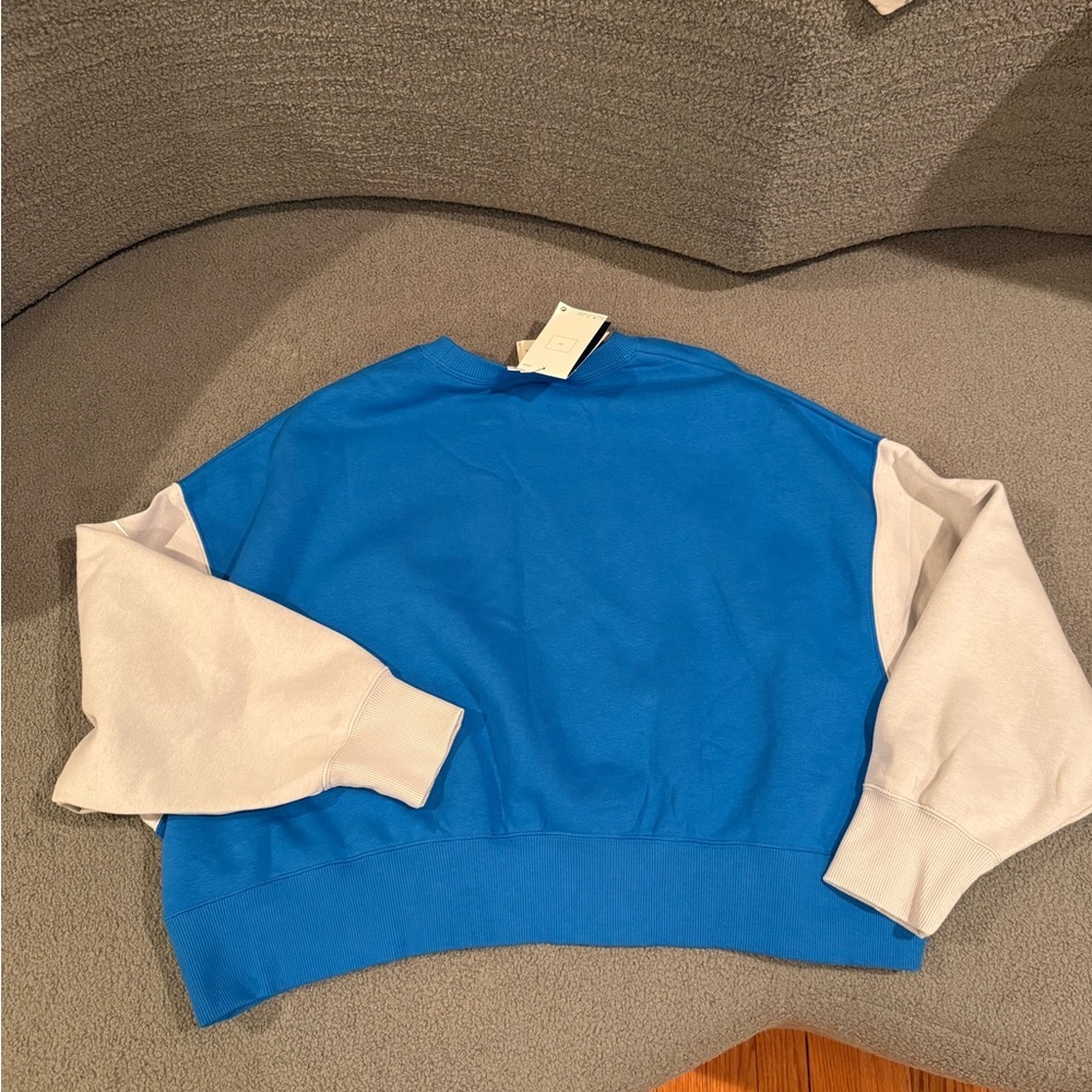 Detroit Lions Nike Blue Oversized Color-Block Pullover Sweatshirt Size Large - Picture 3 of 9